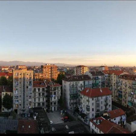 Amazing Apartment With View Near Metro Turin Exterior foto