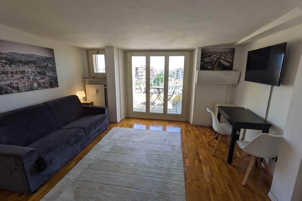 Amazing Apartment With View Near Metro Turin Exterior foto