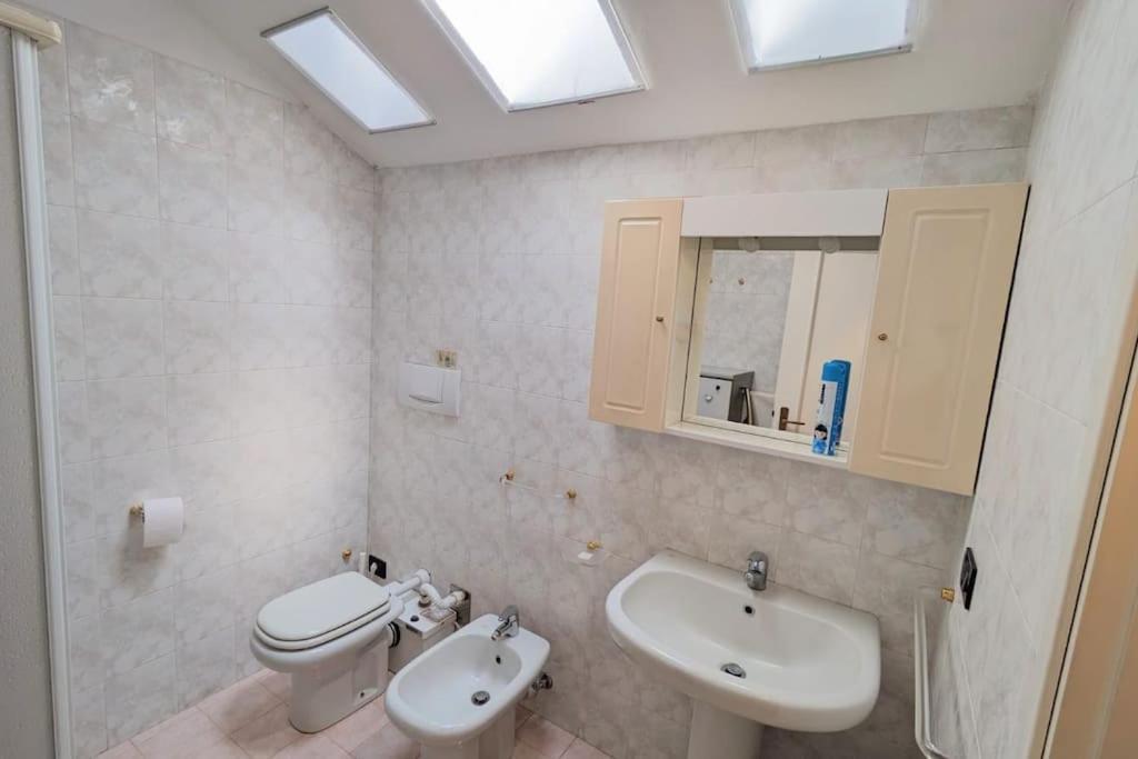 Amazing Apartment With View Near Metro Turin Exterior foto
